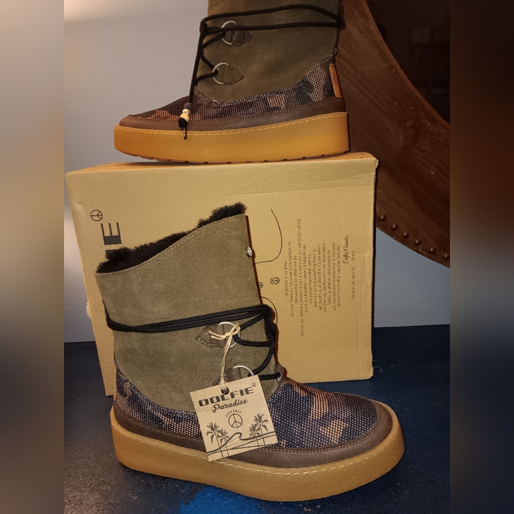 Dolfie leather and canvas boots